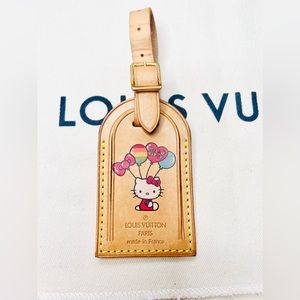 💞 Louis Vuitton Custom Hello Kitty luggage Tag